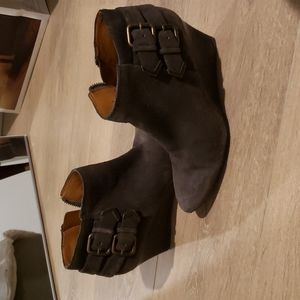 Nine West gray suede 6.5 size ankle boots